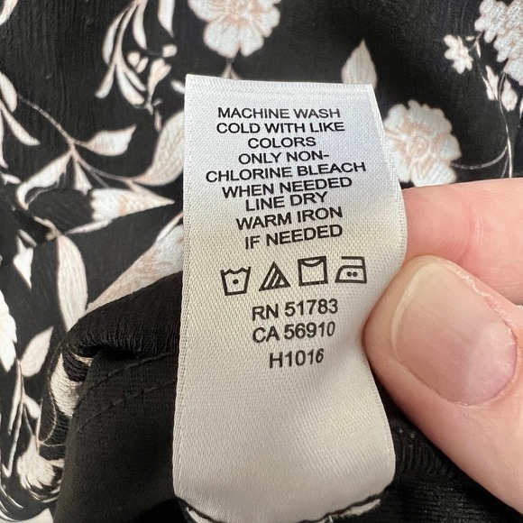 Maurices XL Black Floral Print Long Sleeve‎ V Neck Dress - Picture 6 of 8